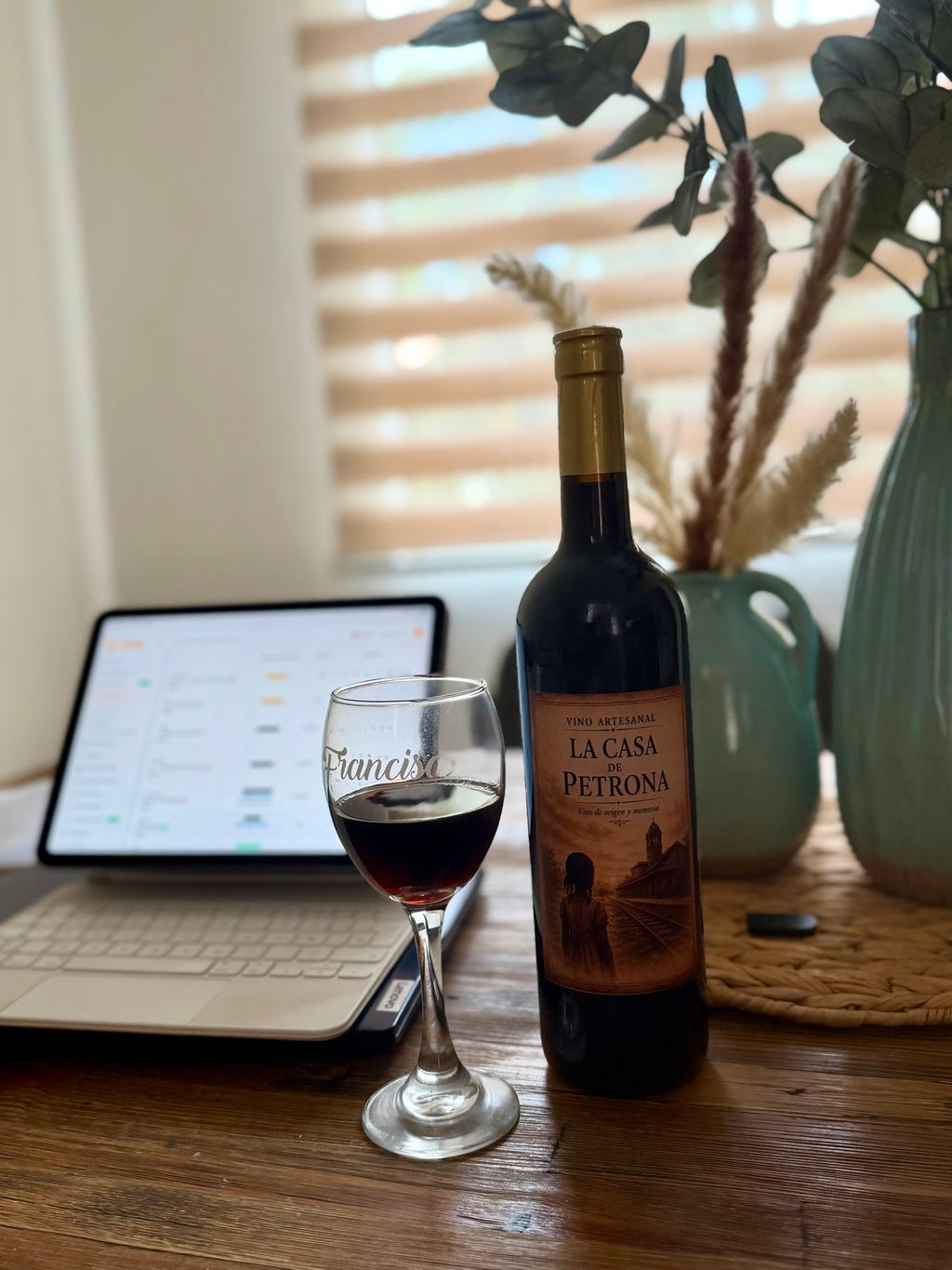 VINO ARTESANAL - LA CASA DE PETRONA